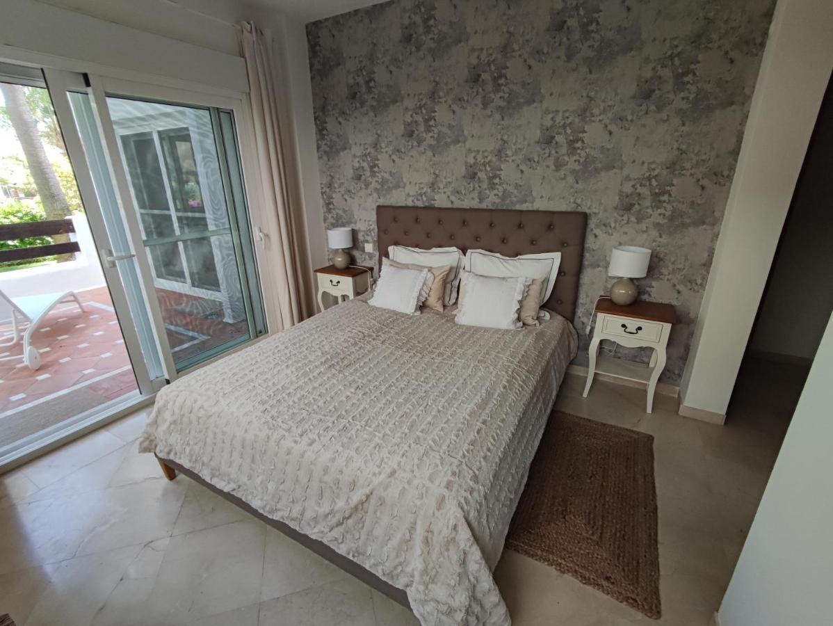 Costalita On The Beach - 3 Bedroom Cosy Apartment 埃斯特波纳 外观 照片