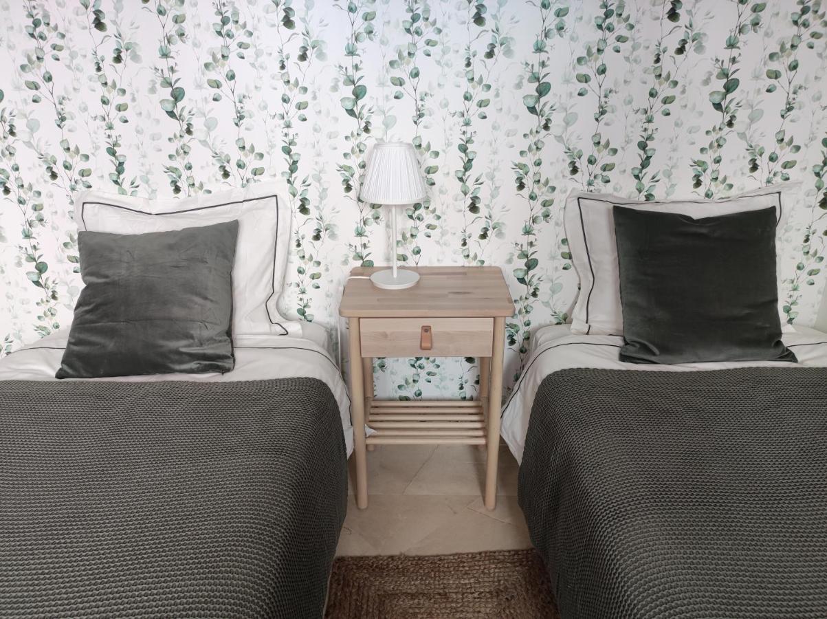 Costalita On The Beach - 3 Bedroom Cosy Apartment 埃斯特波纳 外观 照片