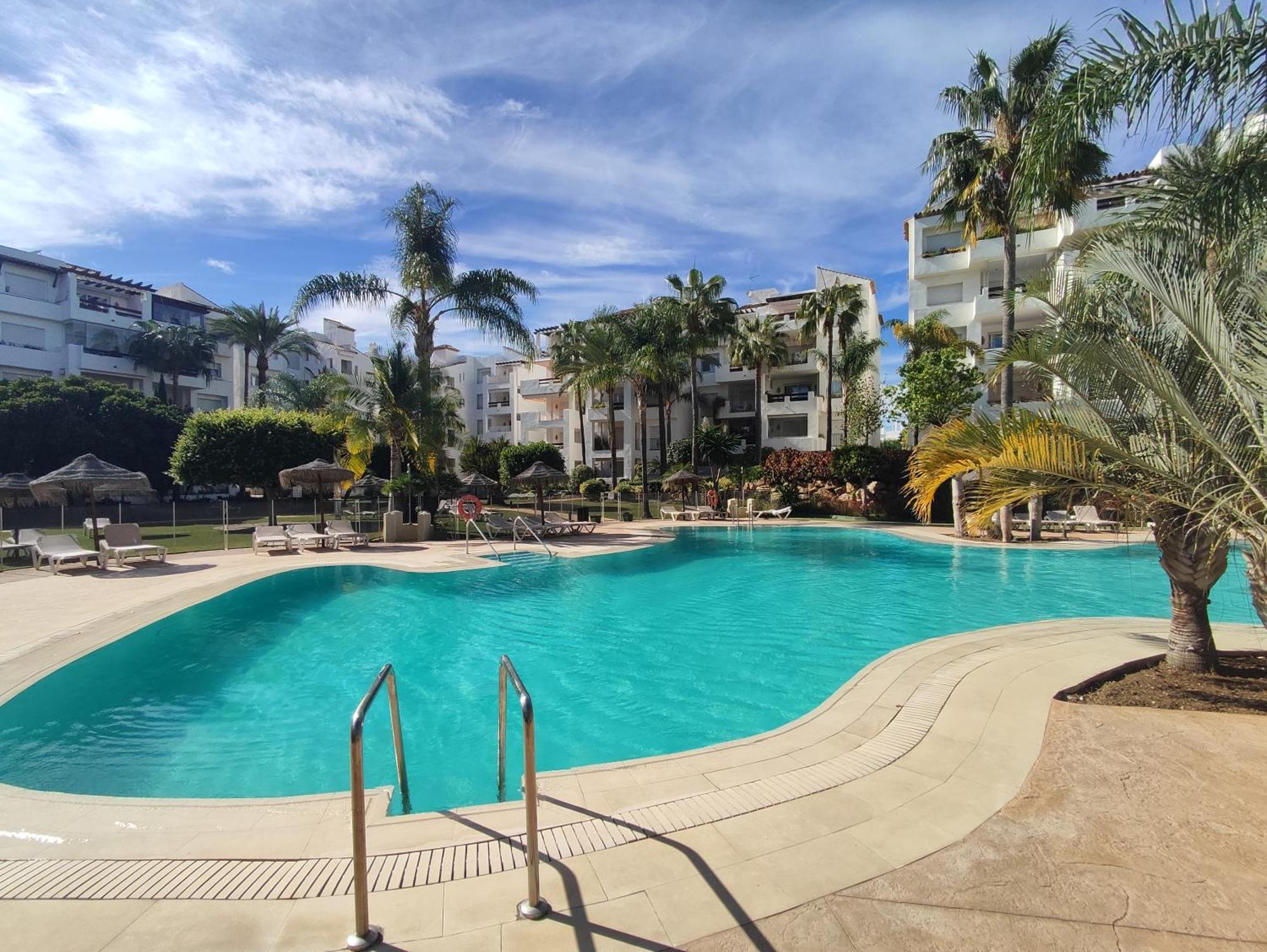 Costalita On The Beach - 3 Bedroom Cosy Apartment 埃斯特波纳 外观 照片